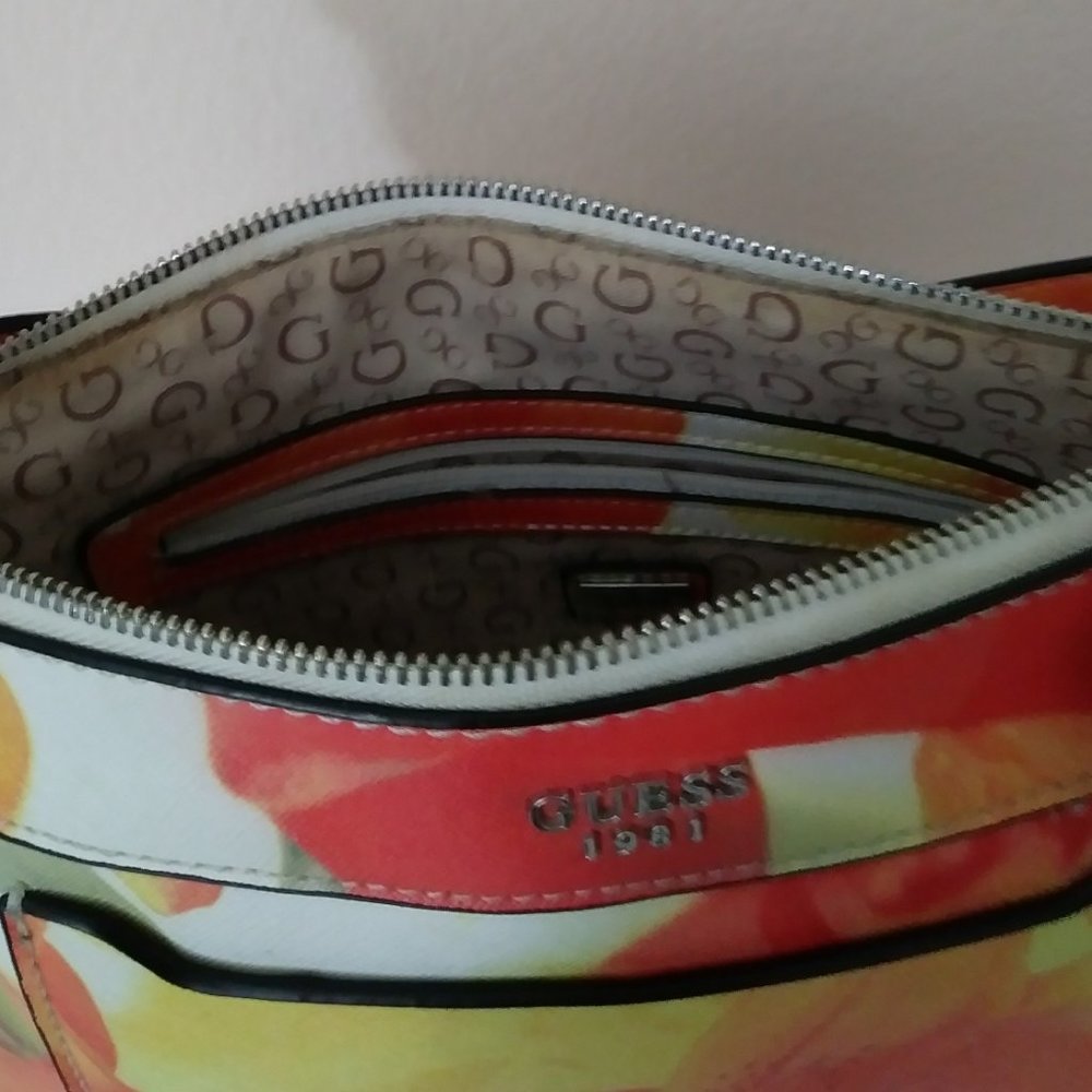 Guess Blessing Yellow Floral Cross-body Bag - Picture 9 of 13